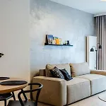Klimatyzowany Very Berry Z Parkingiem W Poznaniu By Renters Апартаменты Познань