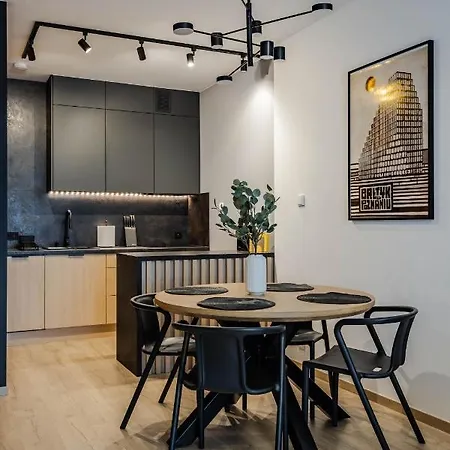 Klimatyzowany Very Berry Z Parkingiem W Poznaniu By Renters Apartamento Poznan