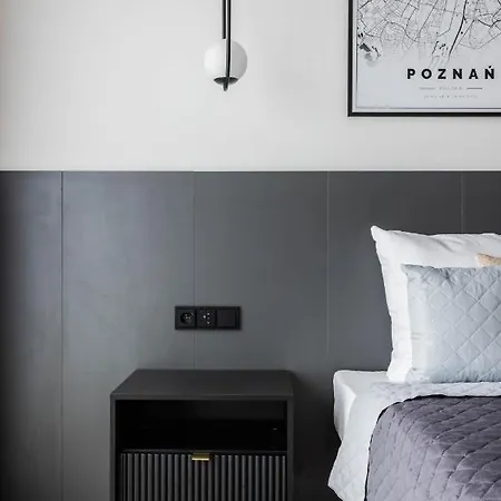 Klimatyzowany Very Berry Z Parkingiem W Poznaniu By Renters *