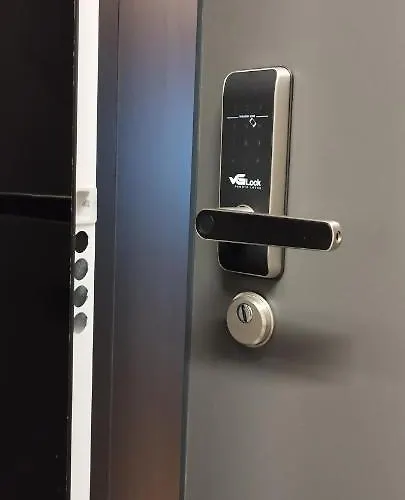 Klimatyzowany Very Berry Z Parkingiem W Poznaniu By Renters Apartment *